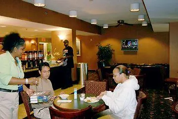 Sleep Inn & Suites Memphis Hotel