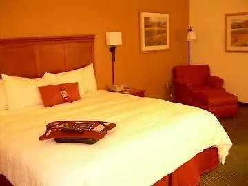 Sleep Inn & Suites Memphis 2*,