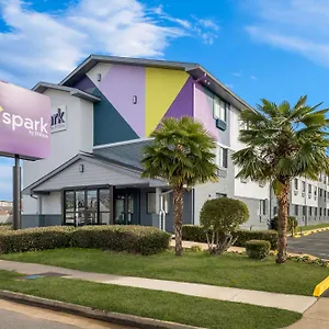 Spark By Hilton Hotel